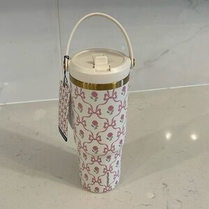 ROSETTE & BOWS TUMBLER!!  Cutest whimsical design. Water bottle .